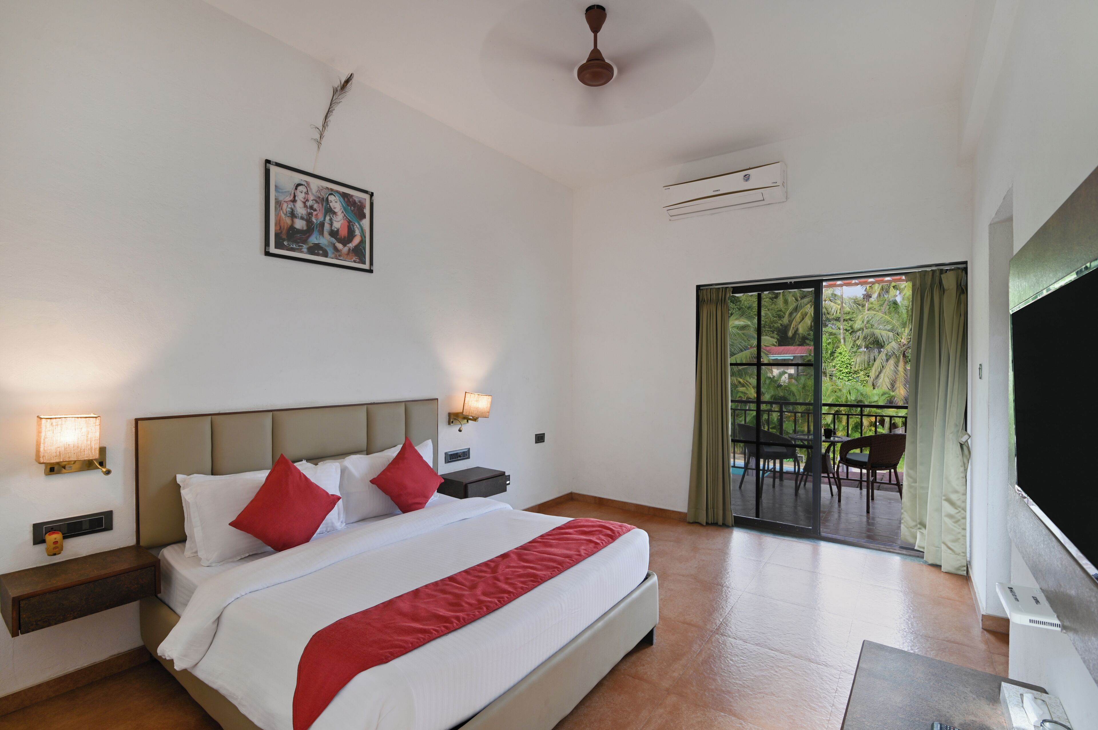 Premium Room | Desk, laptop workspace, free WiFi, bed sheets