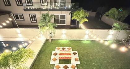 Luxury Stay & Pool