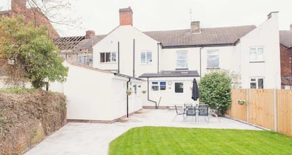 6 bed Town Centre House ALL with EN-Suite Tamworth