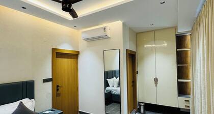 Shreshtam Apart Hotel Kondapur