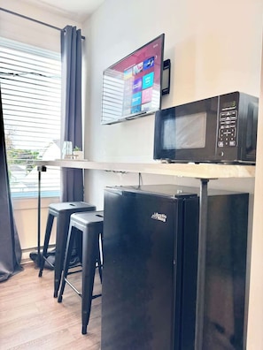 Interior - Lévis Center | New Studio #1 + A/C (Levis)