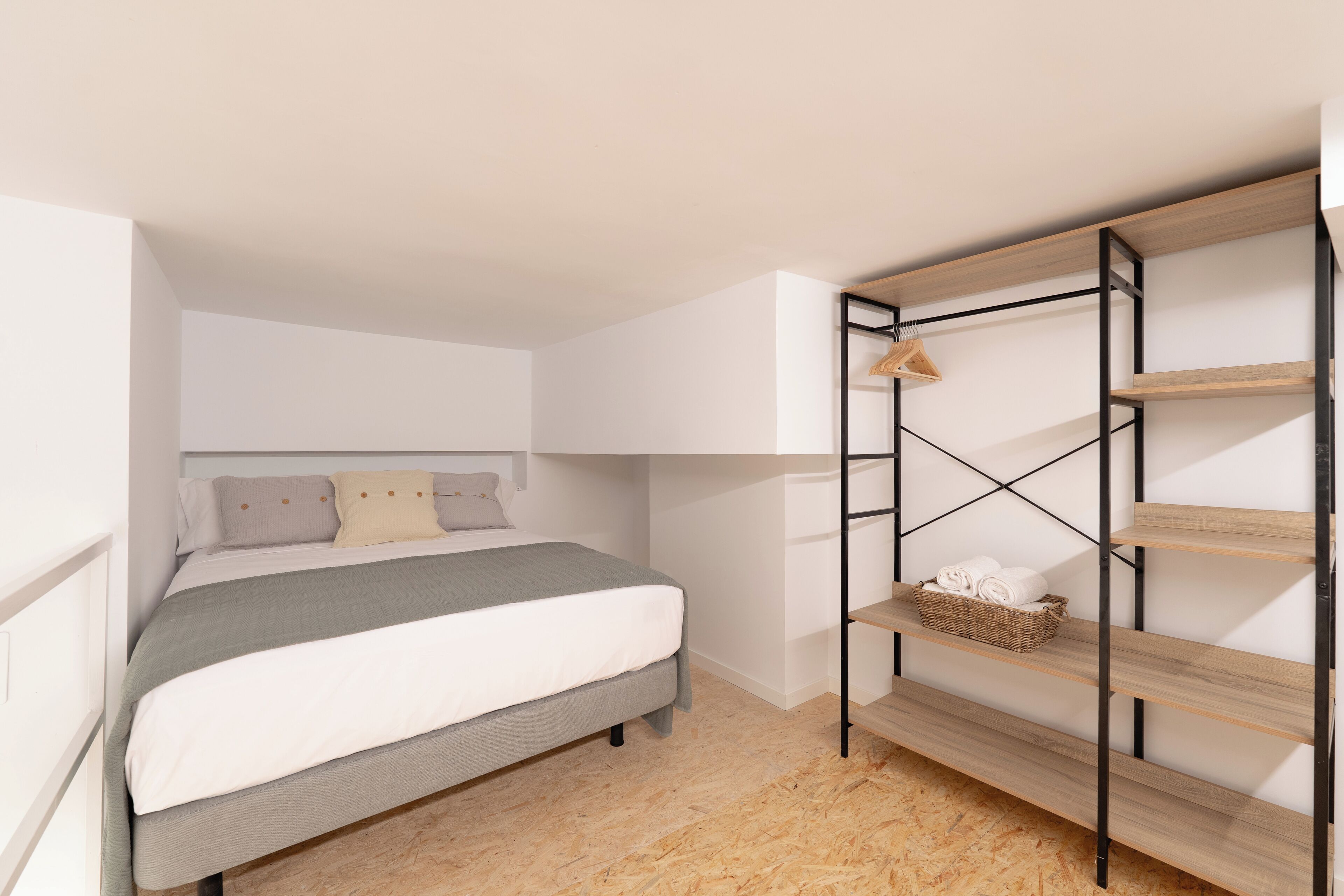 開放式客房 | 筆電工作空間、隔音、熨斗/熨衣板、免費無線上網