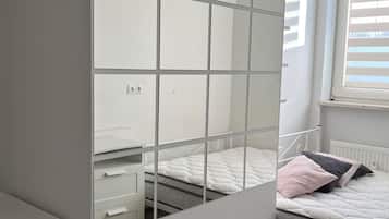 1 bedroom, internet, bed sheets