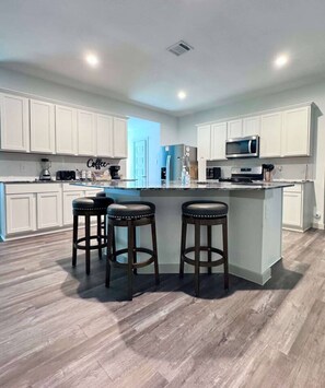 Fridge, microwave, oven, stovetop - Newly built home! Spacious & Comfortable 4BR 2BA (Beaumont)