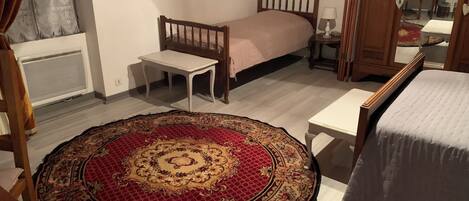 1 bedroom, iron/ironing board, Internet, bed sheets