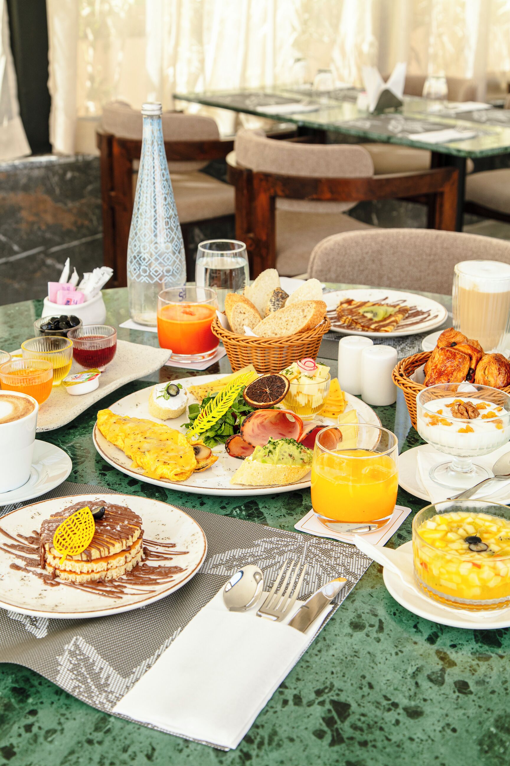 Free daily continental breakfast