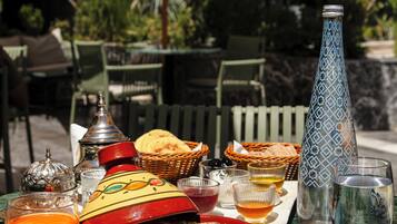 Desayuno continental incluido todos los días