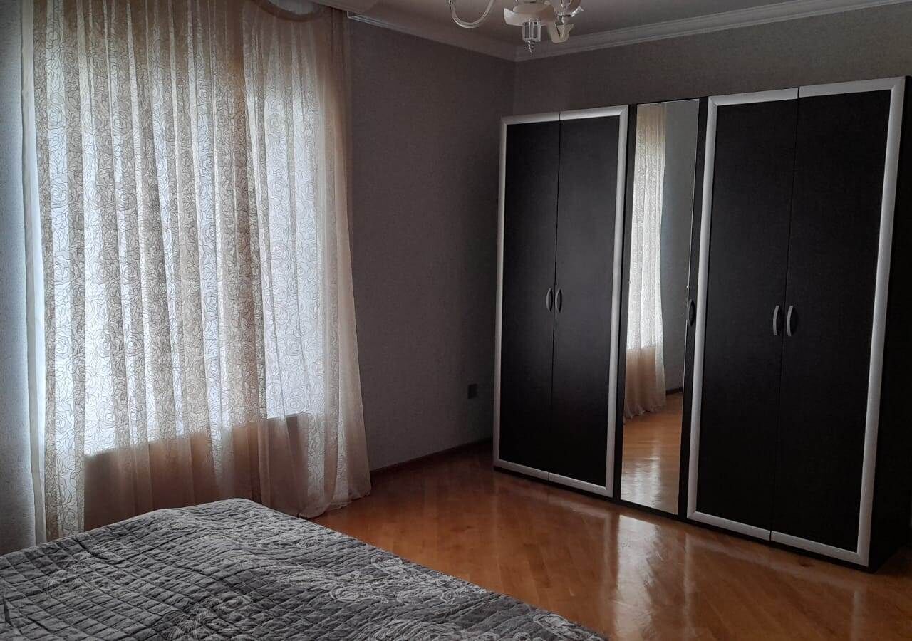 3 室のベッドルーム、アイロン / アイロン台、WiFi、ベッドシーツ