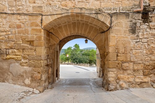 Apartment 'Lo Perxe' with Mountain Views, Wi-Fi and Air Conditioning