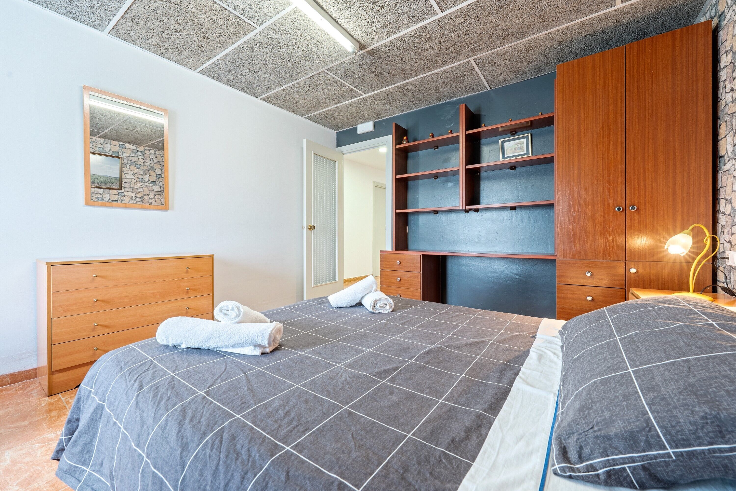 2 bedrooms, WiFi, bed sheets