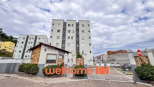 Apartamento em São Lourenço bem localizado