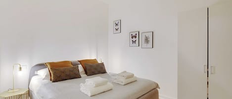 公寓 | 2 多间卧室、床单