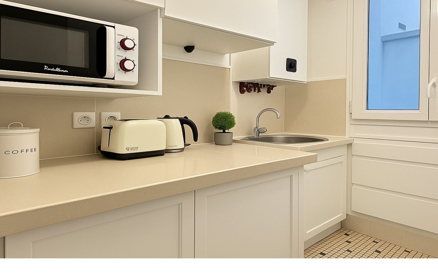 아파트 | 전용 주방 | 전자레인지, 오븐, 쿡탑, 조리 도구/접시/주방 기구