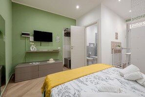 1 habitación, wifi y ropa de cama