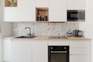 Fridge, microwave, dishwasher