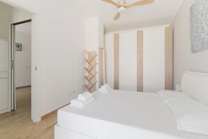 1 bedroom, iron/ironing board, travel crib