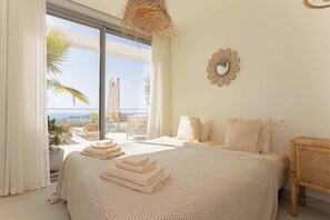 2 bedrooms, desk, iron/ironing board, travel cot