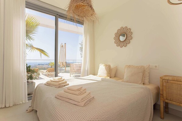 2 bedrooms, desk, iron/ironing board, travel cot