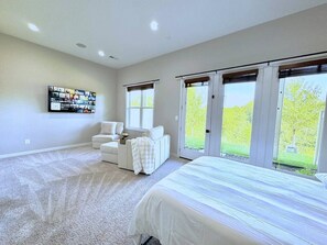 1 quarto, escrivaninha, Wi-Fi, roupa de cama