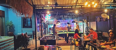 Bar (en el alojamiento)