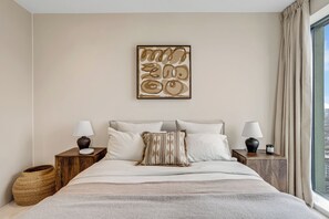 Apartment (1 Bedroom) | 1 bedroom, iron/ironing board, bed sheets