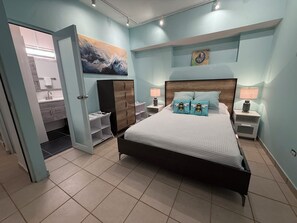 4 chambres, bureau, accĂšs Ă Internet, literie fournie