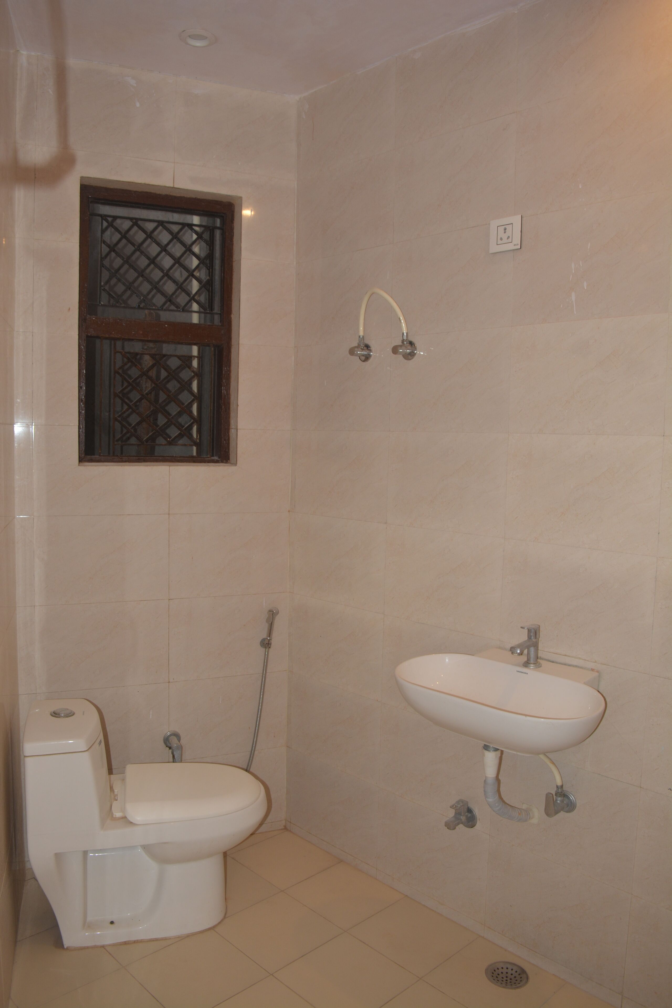 Deluxe Triple Room | Bathroom