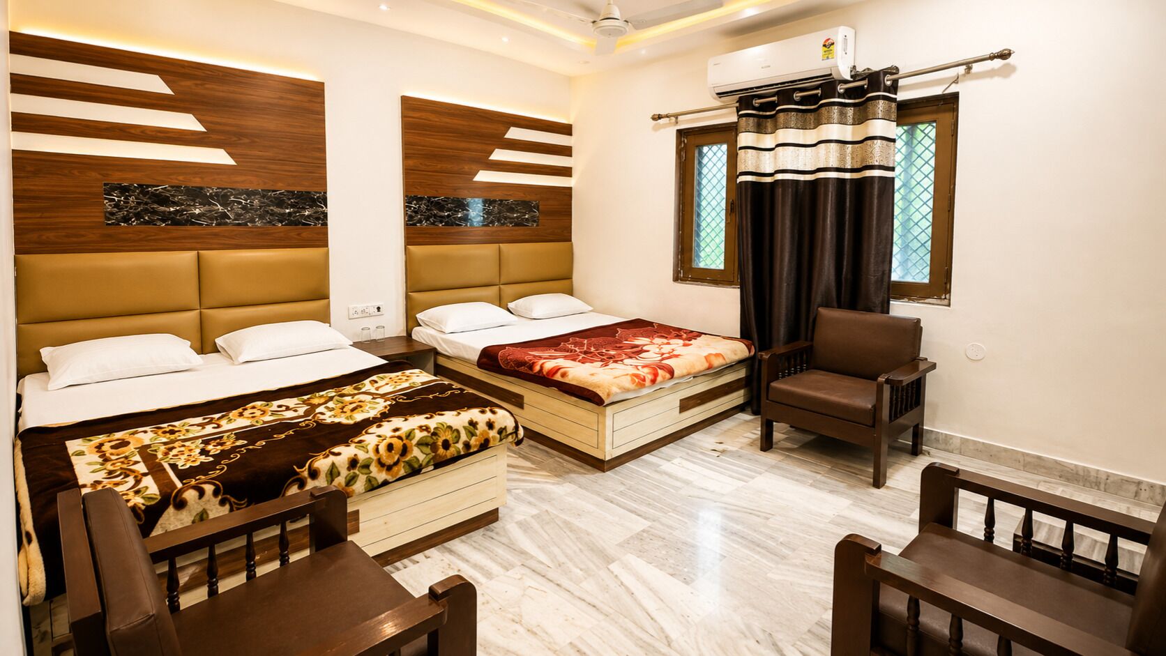 Deluxe Quadruple Room