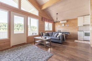 Apartment, Courtyard View | Living area