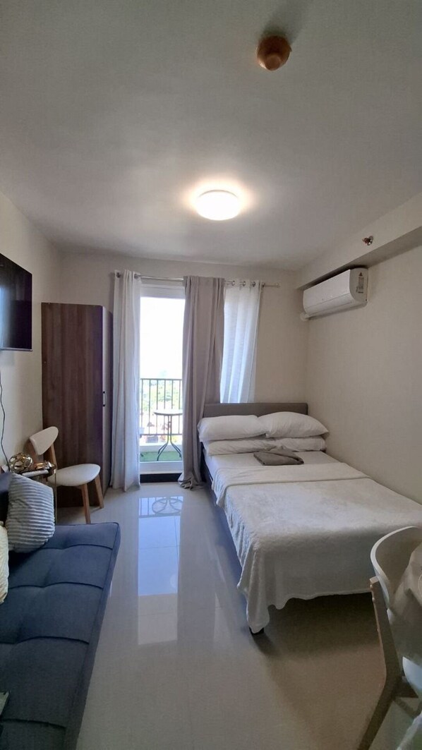 Room, Multiple Bedrooms, Private Pool, City View | 1 bedroom