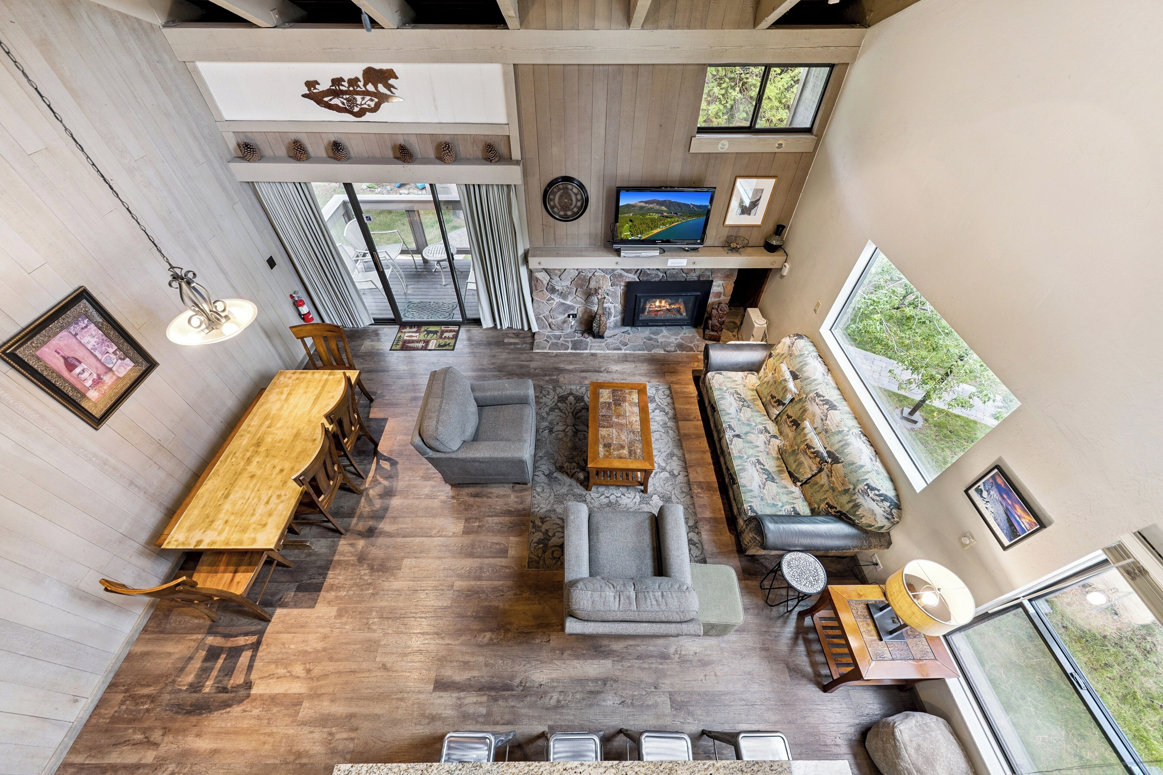 TV, fireplace, DVD player