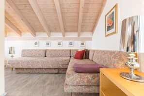 Televisio, pöytätennispöytä