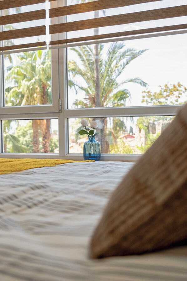 アイロン / アイロン台、WiFi、ベッドシーツ