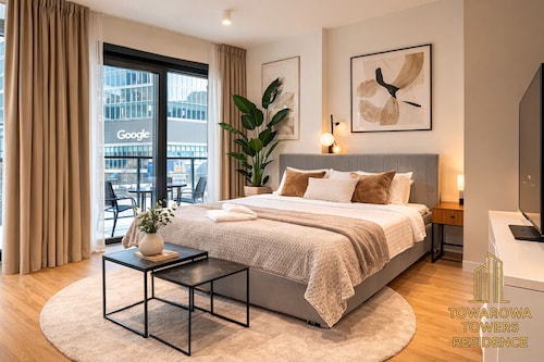 Towarowa Towers Residences