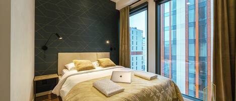 Espace de travail pour ordinateur portable, rideaux occultants