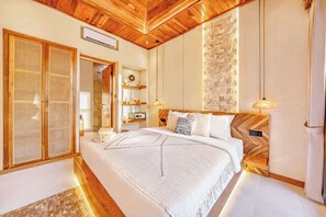 8 室のベッドルーム、デスク、アイロン / アイロン台、WiFi