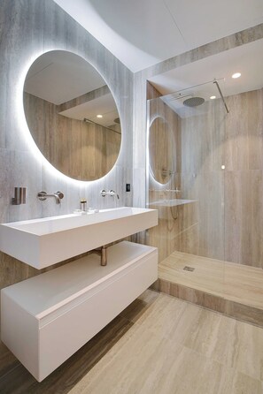 Apartment | Bilik Mandi | Pengering rambut, tuala disediakan, syampu 