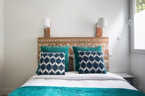 Appartement | 2 chambres, espace de travail pour ordinateur portable, draps fournis