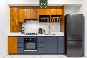 Fridge, microwave, oven, stovetop