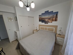 2 bedrooms