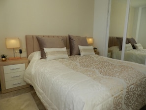 2 bedrooms