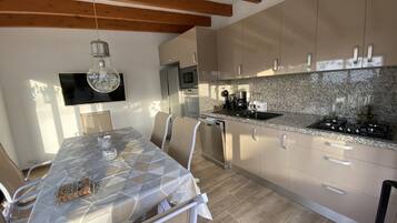 Stórt einbýlishús | 4 svefnherbergi