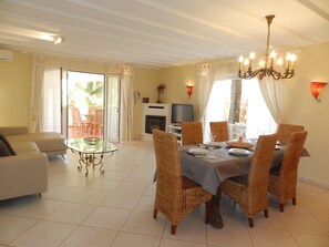 Villa | 4 bedrooms - Villa Ambiente Para 8 Personas (Calpe)
