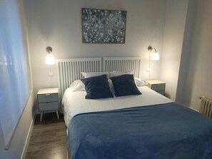 2 bedrooms
