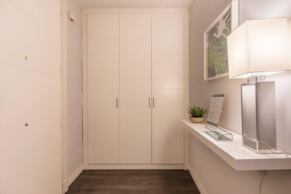 2 bedrooms