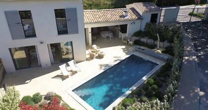 Villa Tica in Malauc ne