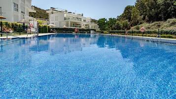 2 عدّة غرف نوم