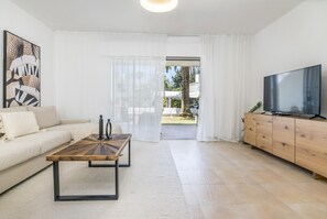 1 bedroom - Ags48b- Great Location Close to Puerto Banus Casa (Marbella)