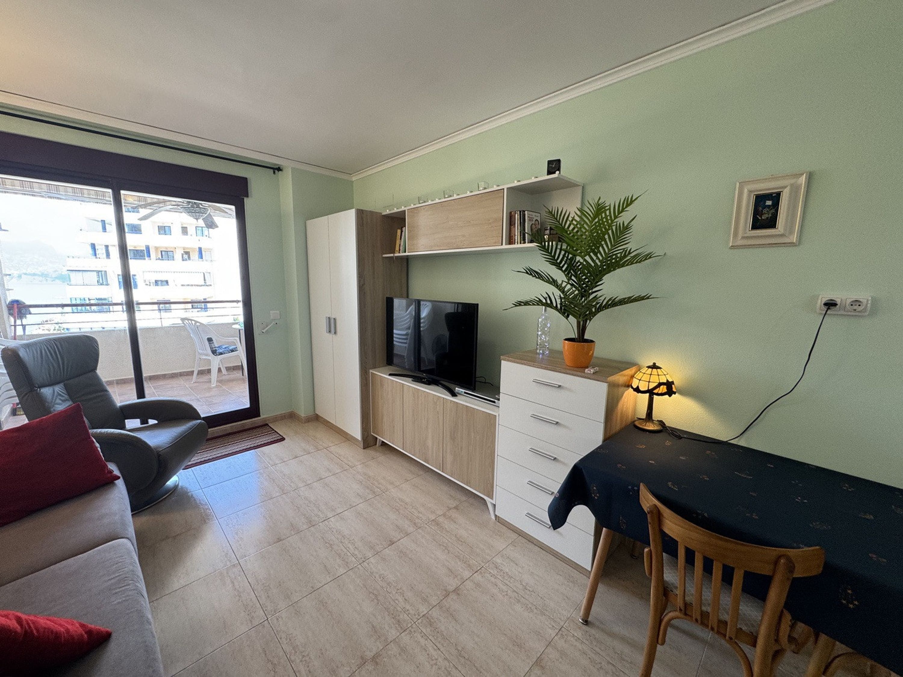 House | 1 bedroom