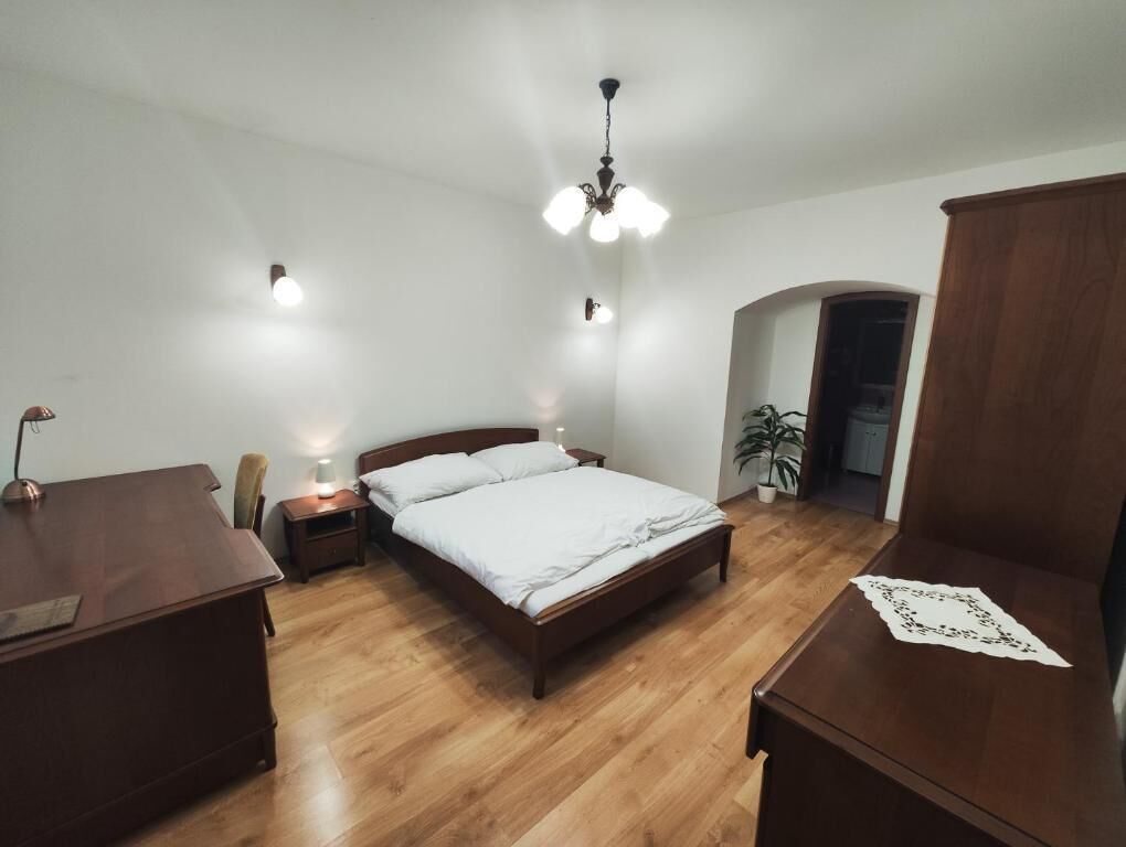 Premium Apartment | In-room safe, laptop workspace, free WiFi